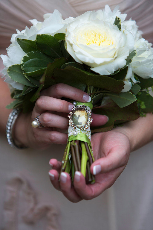 زفاف - Custom Photo Bouquet Pin / Charm / Brooch / Boutonniere - Personalized with Your Photograph or Image - Wedding, Bridesmaids, Bride, Memorial