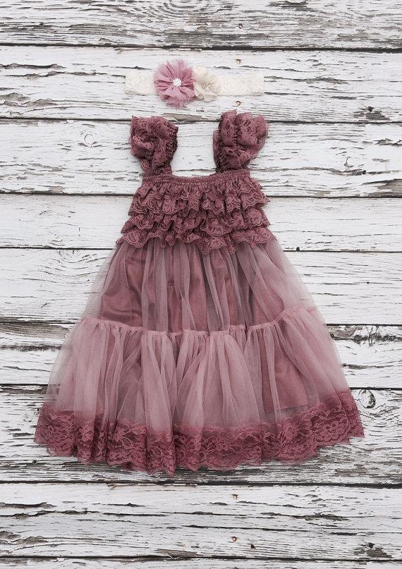 Mariage - Flower girl dress. lace flowergirl dress. Shabby chic vintage dress. Dusty rose flower girl dress. Dusty pink Toddler lace dress.