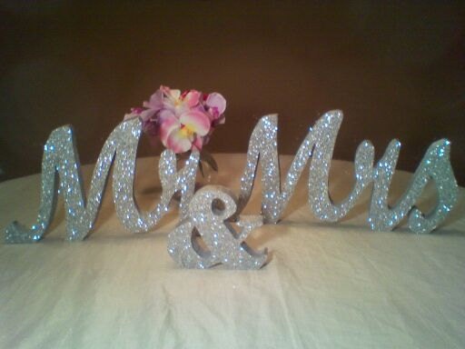 Wedding - Mr & Mrs Sign / Silver Glitter Wedding Decor