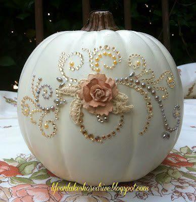 Hochzeit - DIY Tutorial: DIY Arts & Crafts / Life On Lakeshore Drive: Pumpkin Glitz & Glitter