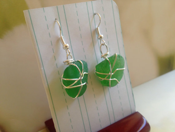 زفاف - Deep Green Sea Glass Earrings