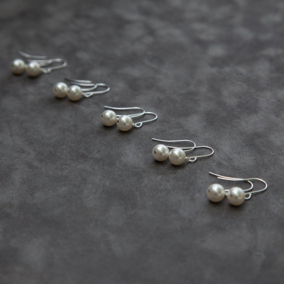 Hochzeit - Bridesmaid Earrings, Gift Set of 5, Custom Color Bridal Party Jewelry, Swarovski Pearl Solitaire, Drop Pearl Earrings