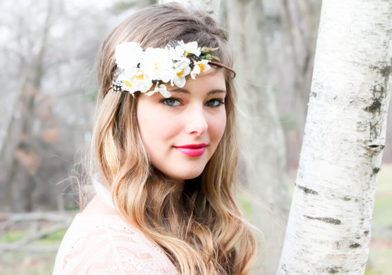 Hochzeit - wedding hair accessories, white bridal hairpiece, wedding headband, flower hair accessory