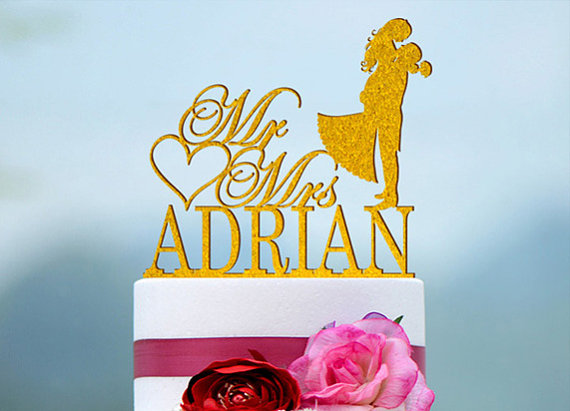 Mariage - Wedding Cake Topper Monogram Mr and Mrs cake Topper Design Personalized with YOUR Last Name 039