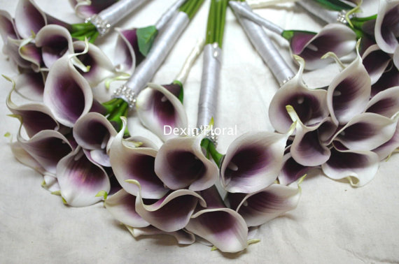 Свадьба - Silk Flower Wedding Bouquet - Purple Picasso Calla Lilies Natural Touch Silk Bridesmaid Bouquet Boutonnieres-Choose your colors