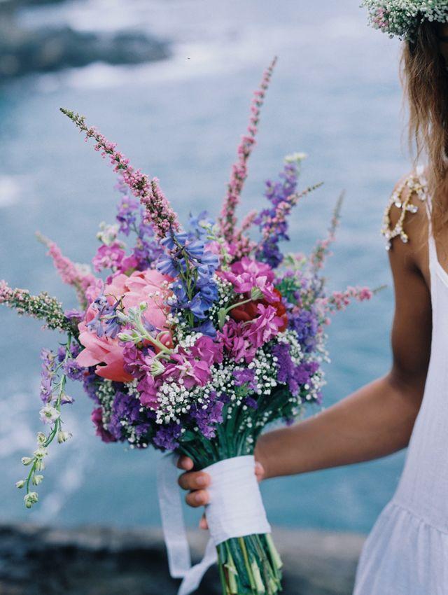 Hochzeit - Colorful Maui Bridal Inspiration