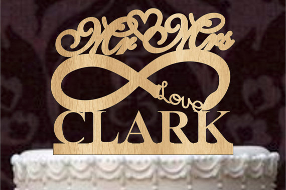 Mariage - Rustic Wedding Cake Topper, Custom Wedding Cake Topper, Monogram cake topper, Personalized cake topper,natural wood, cake decor, mr and mrs