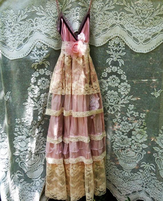 Hochzeit - Blush lace dress  tulle embroidery boho wedding  vintage  bride outdoor  romantic small by vintage opulence on Etsy