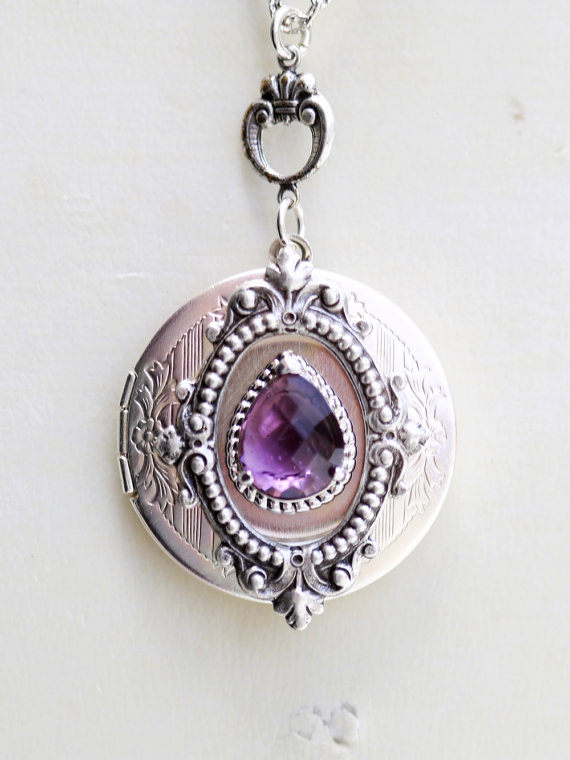 زفاف - Locket Necklace,Purple Amethyst  Glass Bead  silver locket,jewelry gift,Silver Locket,Locket,Silver Chain,Locket Necklace,Wedding Necklace