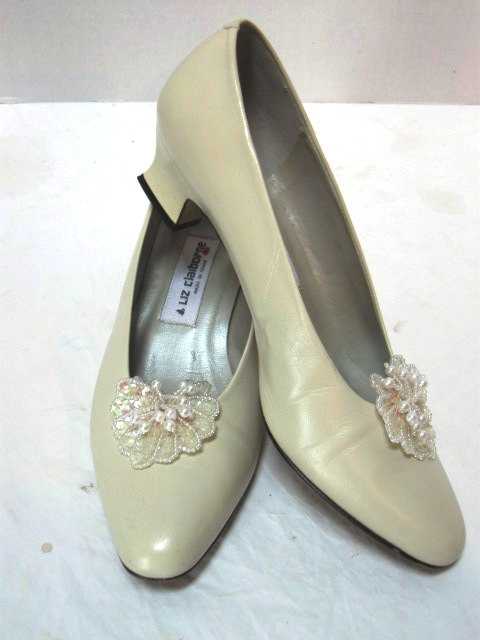 زفاف - Vintage Bride Shoes, Liz Claiborne Pumps Size 7.5, Sparkly Clip Cinderella Slippers, Bridesmaid, Formal,  Wedding, Ecru, Embellished Shoes