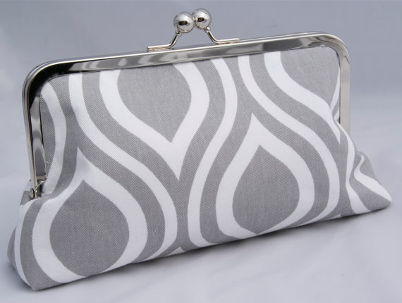 زفاف - Grey Silver Handbag Clutch Gift for Bridesmaids in Geometric Print Custom Design your Own as Wedding Party Gift for Grey Wedding