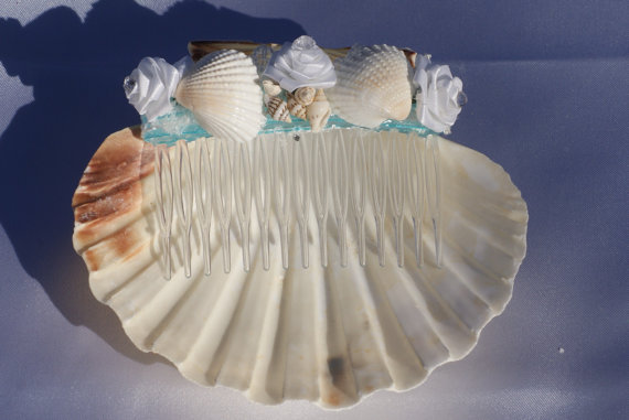 Hochzeit - Beach/ Wedding Seashell Hair Accessory