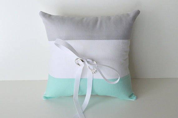 زفاف - Color Block Wedding Ring Pillow, YOU CHOOSE the colors, shown in white silver and blue mint