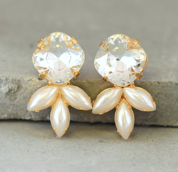 Hochzeit - Crysatl stud earrings, Bridal Pearl earrings,Swarovski Pearl earrings,Crystal Bridal earrings,Rhinestone Earrings, Bridesmaids Crystal Studs