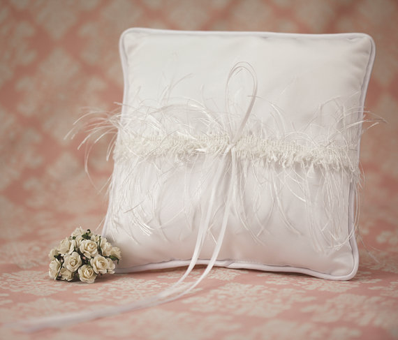 زفاف - Satin and Silk Trim Wedding Ring Bearer Pillow - 75325111