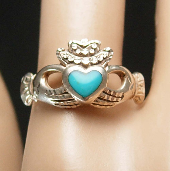 زفاف - Sterling IRISH Claddagh Ring Vintage Ireland Celtic Turquoise Heart Love Loyalty Friendship Jewelry size 8 1/2 11th wedding anniversary