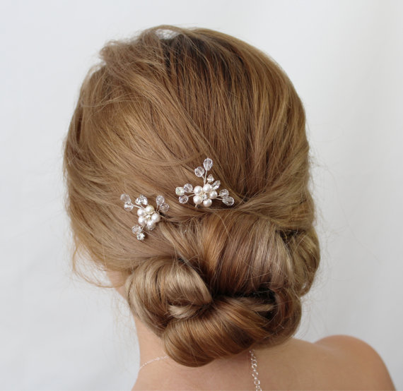 Hochzeit - Bridal Flower Hair Pin, KARLA Hair Pin, Wedding Hair Accessories, Bridal Head Piece, Pearl amd Flower  hair Pin, Pearl Wedding Hair Pin