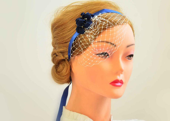 زفاف - Birdcage mini veil with headpiece in navy blue Bridal hair clip with mini veil birdcage veil  Birdcage veil headband Bridal hair comb