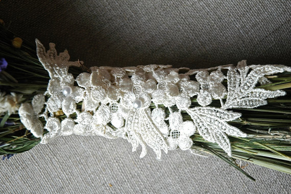 زفاف - Ivory Lace Applique' for Addition to any Bouquet in my Shop