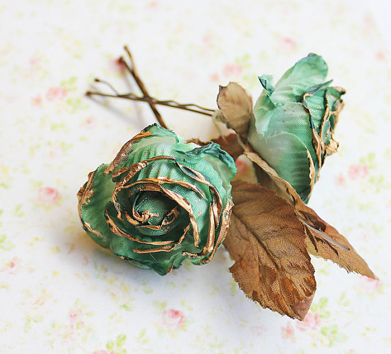 Hochzeit - Green and Gold Rose Flower Hair Pins. Whimsical. Weddings, emerald flower hair clip, Rustic Wedding. Hair Accessories. Fall. Autumn Wedding.