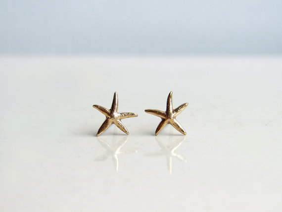 Mariage - Teeny Tiny Starfish Earrings. Brass Starfish Stud Earrings. Nautical Jewelry. Bridesmaid Gift. Simple Modern Jewelry