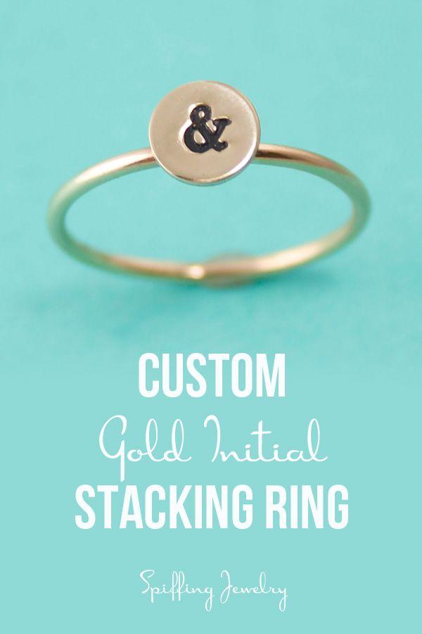 Свадьба - Gold Initial Stacking Ring
