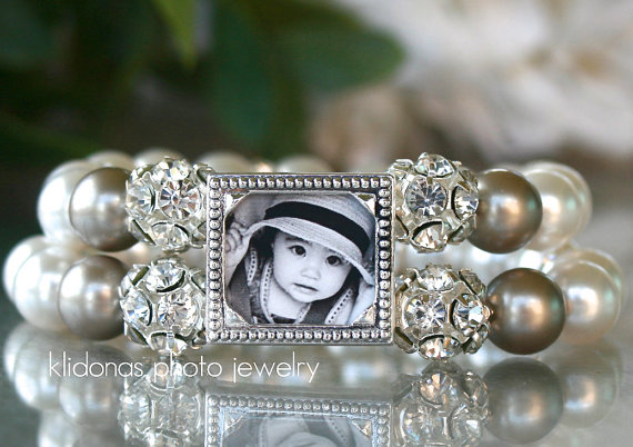 Свадьба - Mother of the Bride Bracelet, Wedding Bracelet, Brides Bracelet, Gift for Mother of the Bride and Groom, Photo bracelet, Photo jewelry