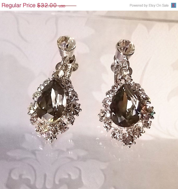 Mariage - XMAS IN JULY Sale Gray Vintage Style Clip On Dangle Earrings - Swarovski Crystal Art Deco Bridesmaid Wedding Bridal Drop Prom Jewelry