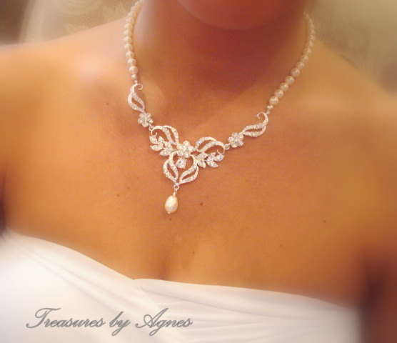 Mariage - Bridal jewelry SET, Bridal necklace Set, Crystal Bridal earrings, Wedding jewelry SET, Pearl Wedding necklace, Pearl earrings, Swarovski