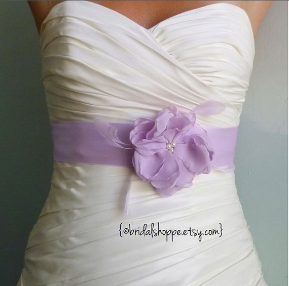 Wedding - ASHLEY Lilac Bridal Sash  - Purple Bridal Sash. Bridal Belt with Lavender Feathers