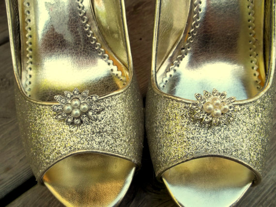 زفاف - Pearl Rhinestone Shoe Clips, Wedding Shoe Clips, Bridal Shoe Clips, Womens Shoe Clips, Crystal Clips for shoes, pumps Best Seller