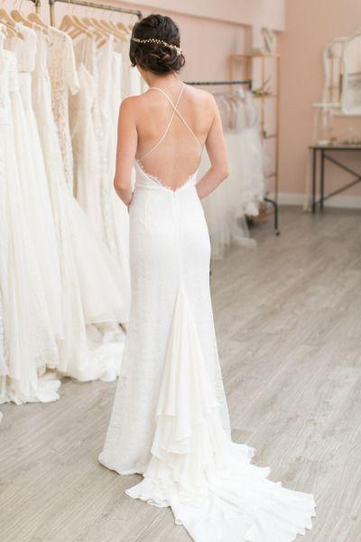 Hochzeit - 8 Tips For Finding The Perfect Wedding Dress