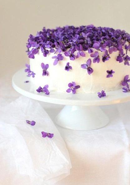 Wedding - Fabulous Ideas For Cake Decoration With Edible Flowers