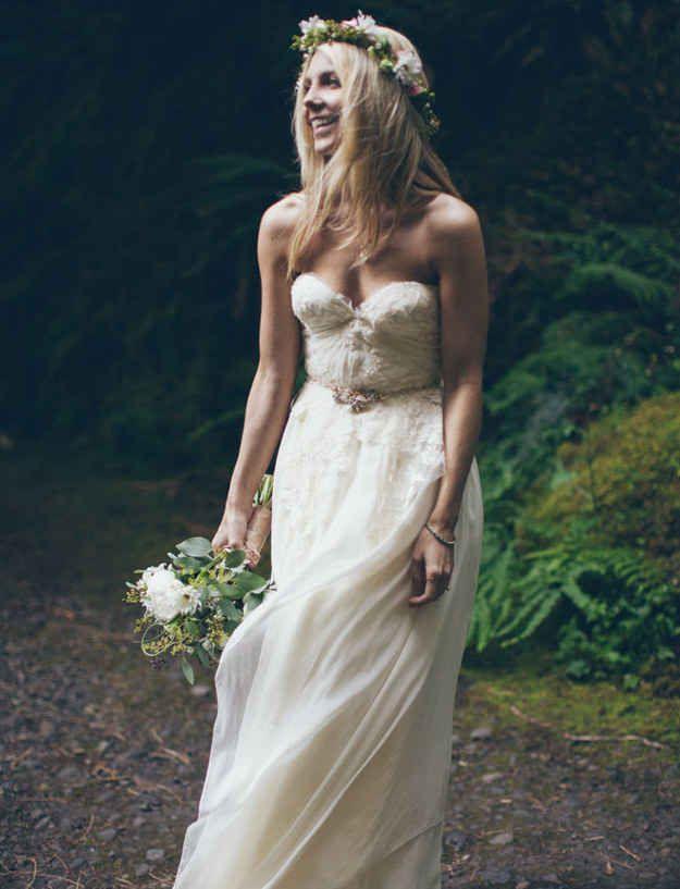 Hochzeit - 36 Of The Most Effortlessly Beautiful Boho Wedding Dresses Ever