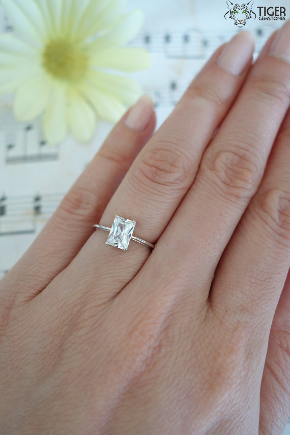 زفاف - 1 Carat Emerald Shape, Radiant Cut, Engagement Ring, Man Made Diamond Simulants, Wedding Ring, Bridal Ring, Promise Ring, Sterling Silver