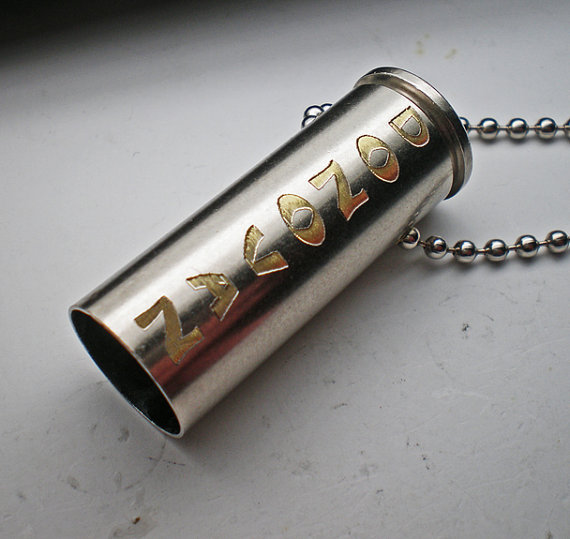 Mariage - 45 Colt Engraved Nickel Bullet Case I.D. Tag Military Style Personalized Pendant Wedding Groomsman Birthday