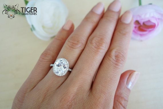 زفاف - 3.25 Carat, Oval Halo Engagement Ring, Vintage, D Color Man Made Diamond Simulants, Art Deco, Wedding, Bridal, Promise Ring, Sterling Silver