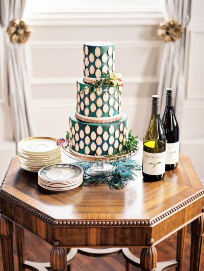 Mariage - Jewel Tone Wedding Inspiration At The Old Schoolhouse