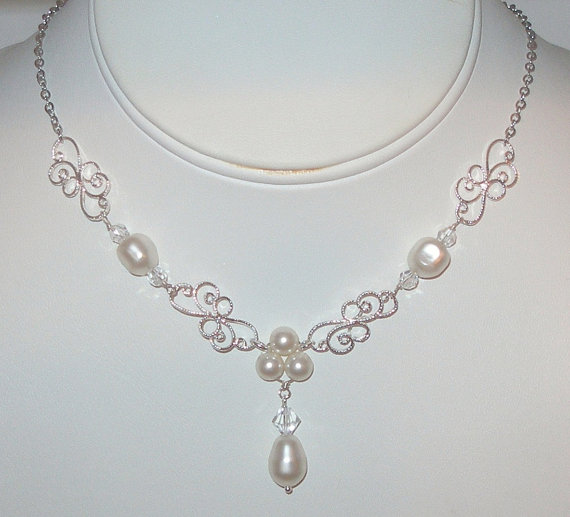 Mariage - Silver Filigree Pearl Necklace, Pearl Y Necklace,  Wedding Jewelry, Bridal Accessories, Bridesmaids Necklace