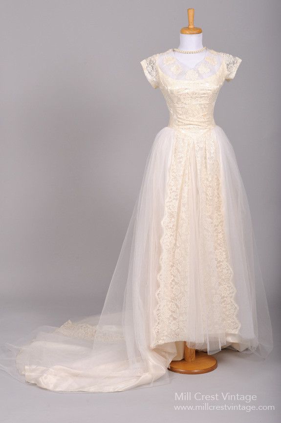 Wedding - 1950 Appliqued Lace Vintage Wedding Gown
