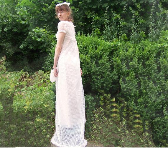 Свадьба - vintage 70s wedding dress gown train empire pink white flower power retro style train garland and bag bridal dress