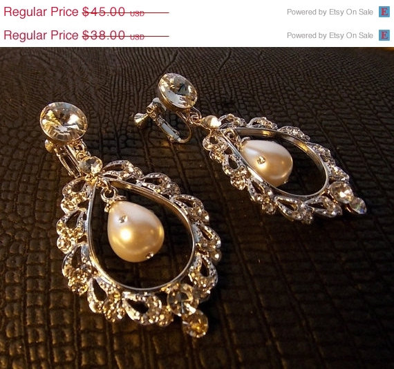 زفاف - 50% Off Summer Clearance 2.5" Long Victorian Bride Clip-On Drop Earrings - Swarovski Crystal and Pearl Bridal Jewelry - Art Deco Theme Weddi