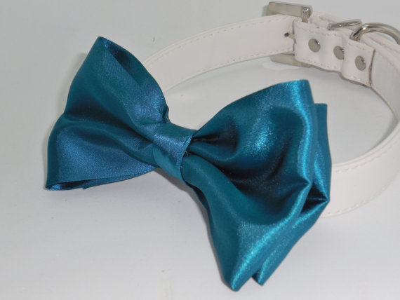 Mariage - Dark Teal Silk Bow Tie and White or Black Dog Collar for Wedding