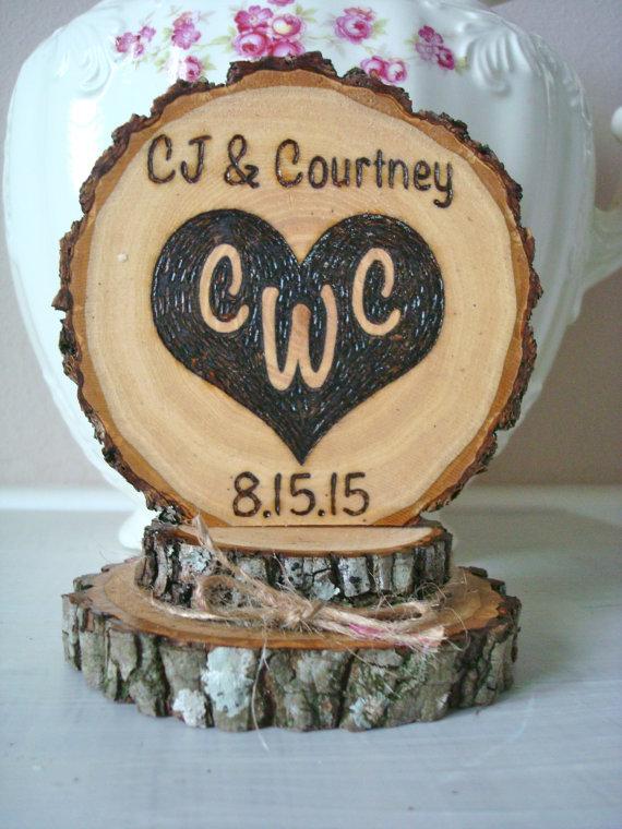 Hochzeit - Rustic Wedding Cake Topper Personalized Heart Wood Burned Country