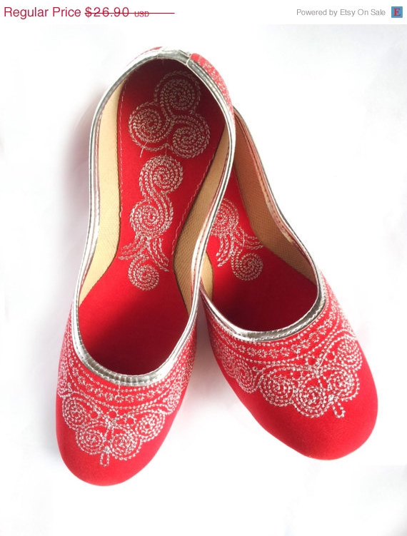 Mariage - 15%Summer Celebrations US Size 8/Red shoes/Velvet Shoes/Silver Embroidered Designer Shoes/Cherry Red Ballet Flats/Women Shoes/ Handmade Shoe