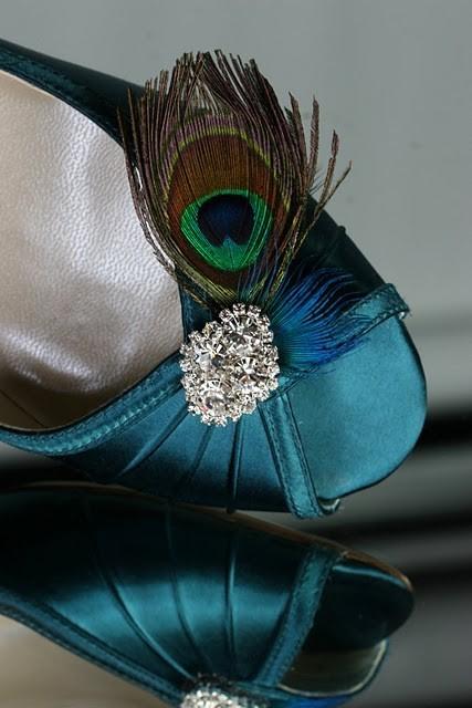 Свадьба - Wedding Shoes - Wedge - Peacock Shoes - Teal Blue - Peacock Wedding - Dyeable Choose From Over 100 Colors - Wedding Wedge Shoe With Feathers