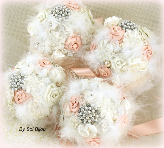 Свадьба - Brooch Bouquets, Bridesmaids, Maid of Honor, Wedding, Jeweled, Ivory, Blush, Brooches, Crystals, Pearls, Vintage Wedding