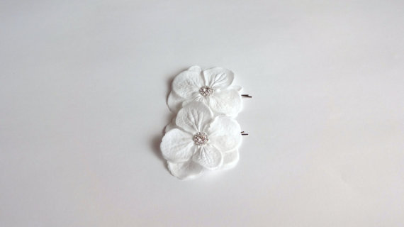 Hochzeit - Bridal Snow White Hydrangea Flowers Hair Pins or Shoe Clips