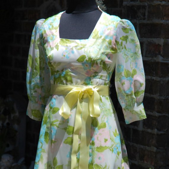 زفاف - Romantic Vintage Dress in Yellow with Slip and Ribbon Belt