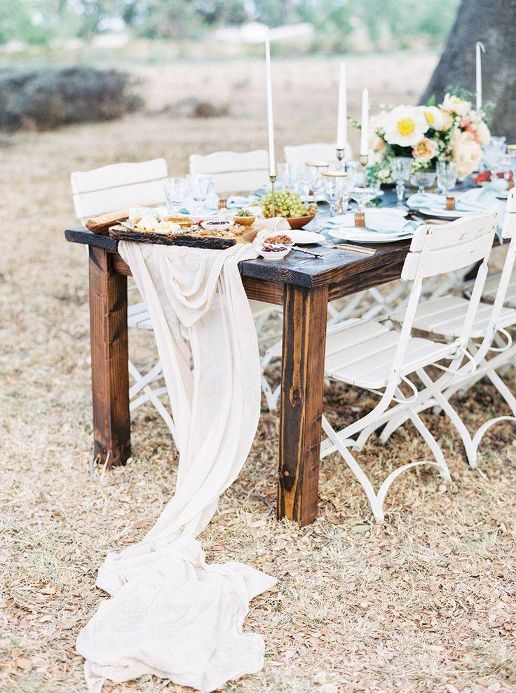 Hochzeit - Rustic   Elegant Farm Wedding Inspiration
